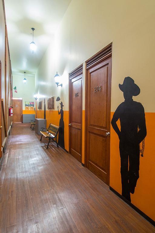 Amigo Hostel *